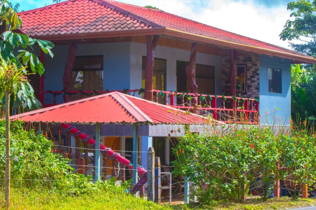 Cabinas Cascada Rio Celeste Bijagua Kültér fotó
